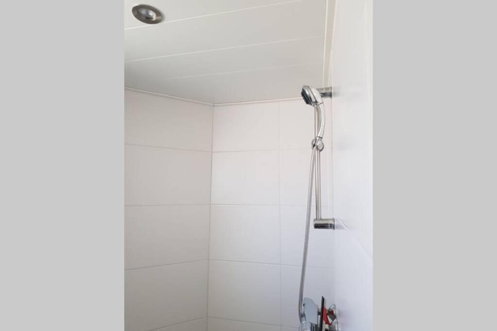 Schoon Sfeervol Souterrain Apartman Katwijk aan Zee Kültér fotó